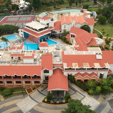 Clarks Exotica Convention Resort & Spa Devanahalli Ngoại thất bức ảnh