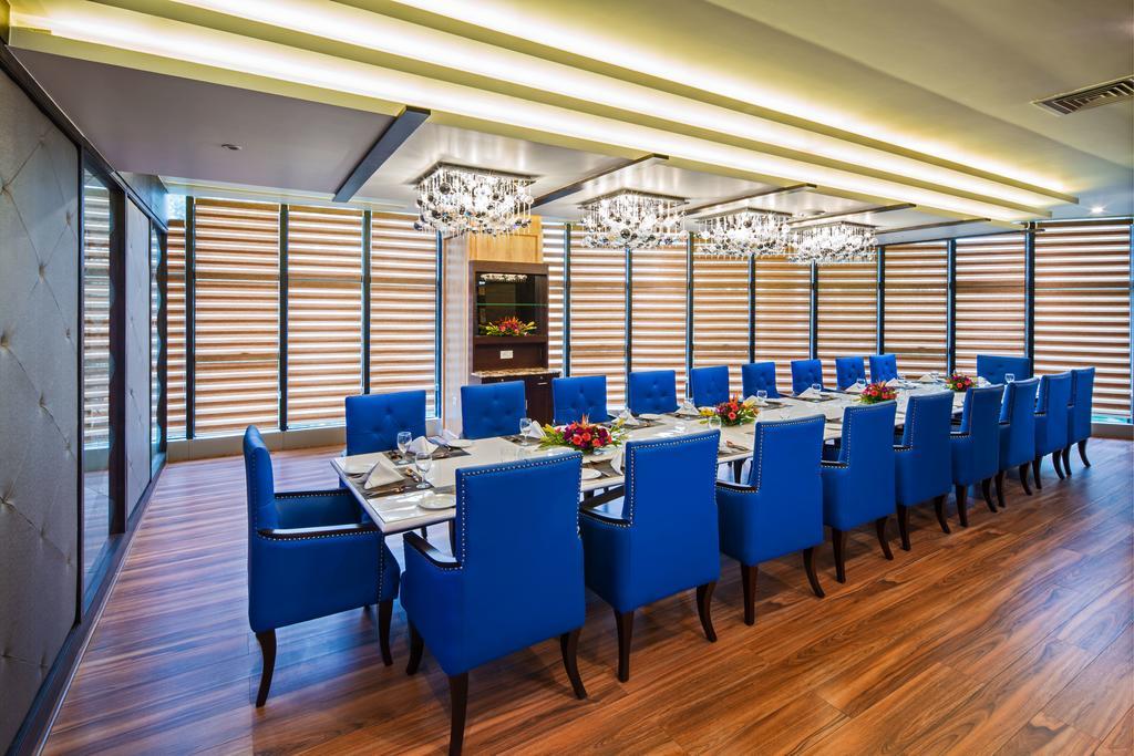 Clarks Exotica Convention Resort & Spa Devanahalli Ngoại thất bức ảnh